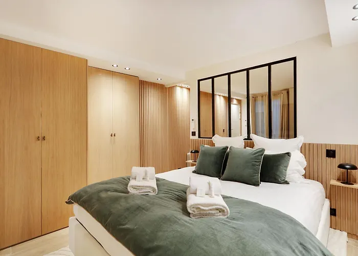 Pick A Flat\'S Apartment In Odeon - Rue Saint Andre Des Arts